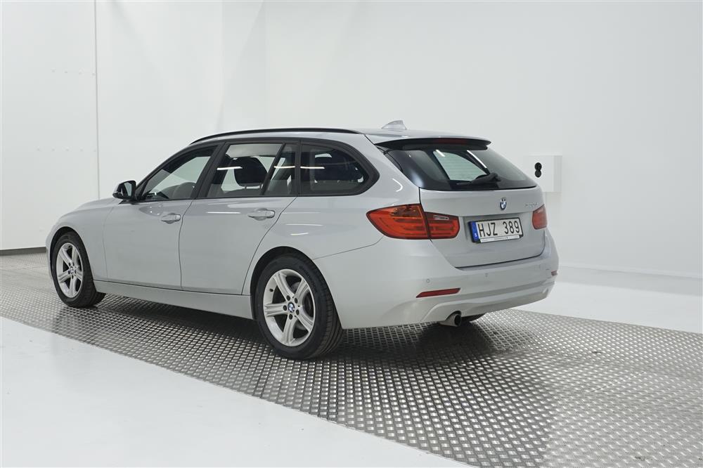 BMW 320 d Touring Motorvärmare PDC Nyservad 184hk