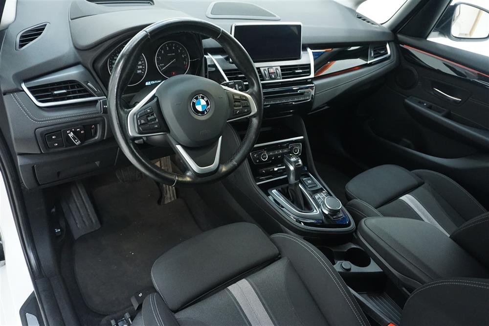 BMW 225xe Sport line