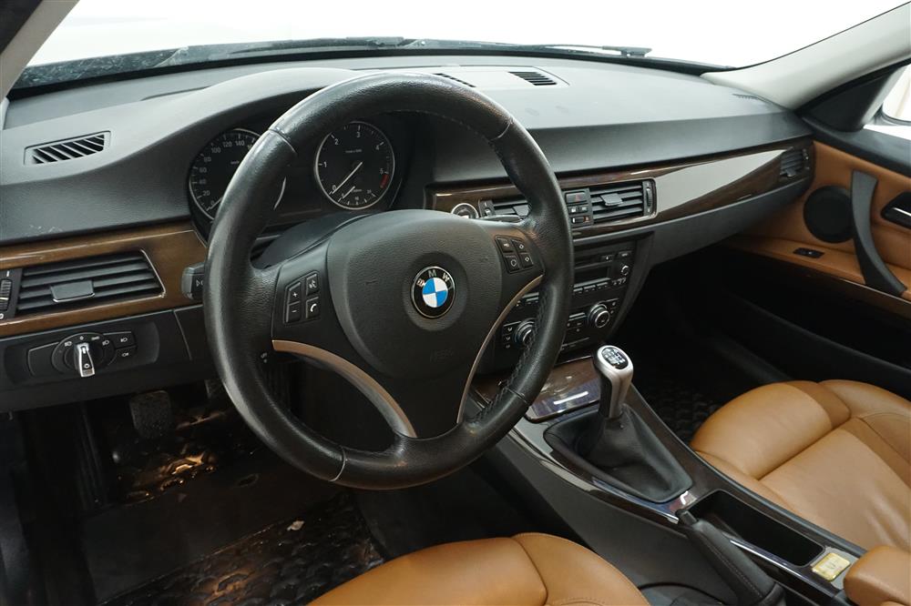 BMW 320 Comfort, Dynamic