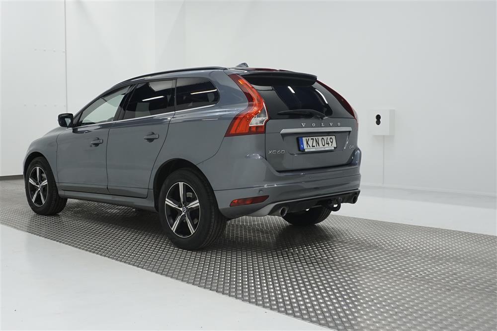 Volvo XC60 Momentum, R-Design, Classic