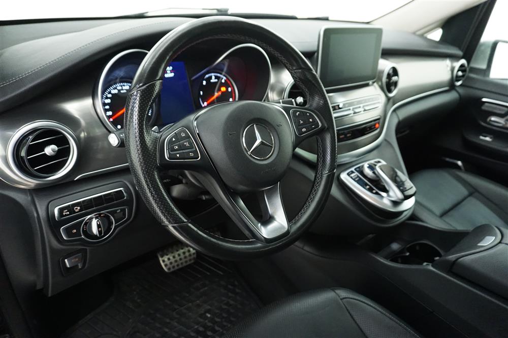 Mercedes-Benz V 250 d AMG Exclusive 190hk Panorama Burmester