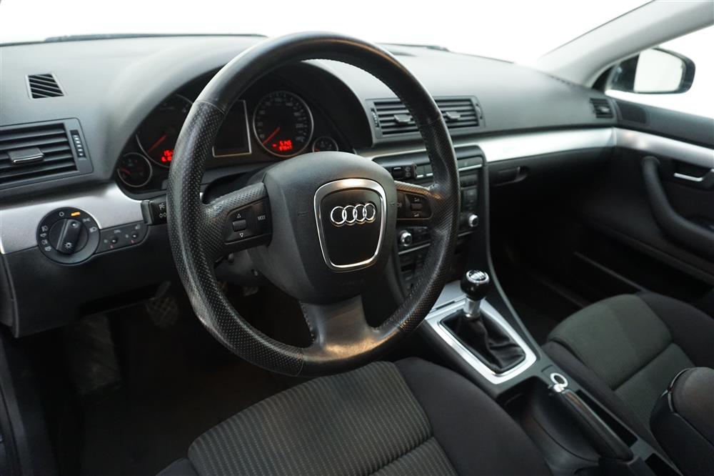 Audi A4 S-Line, Comfort