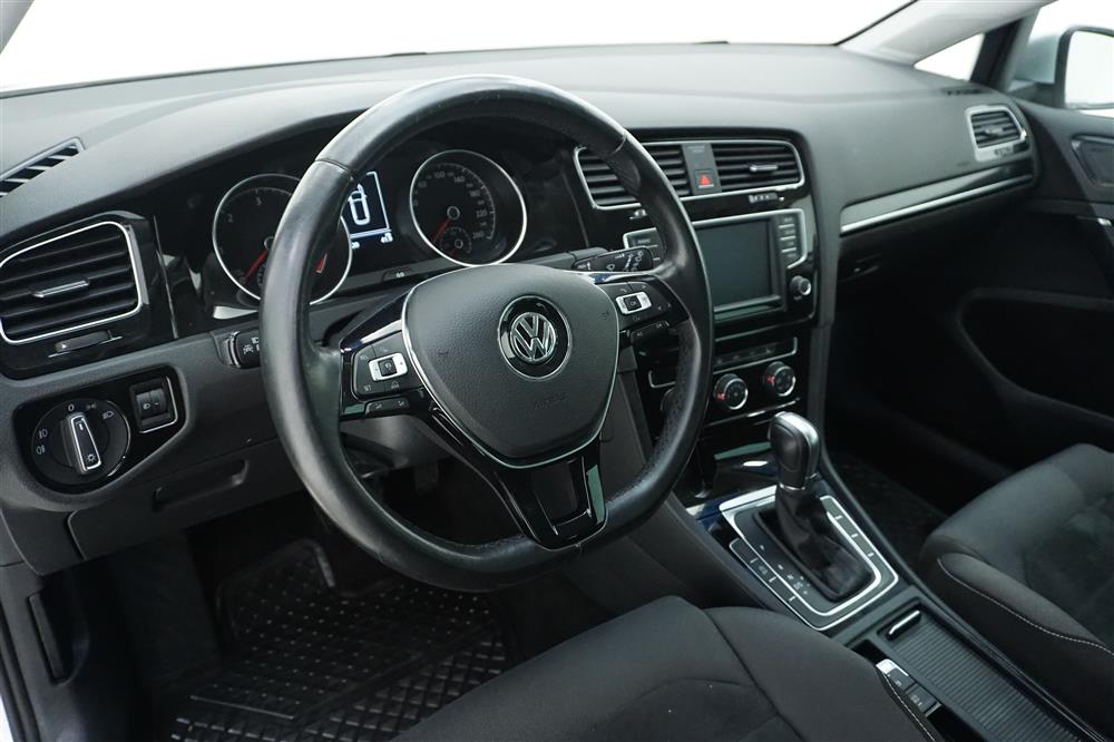 Volkswagen Golf TDI Backkamera Leasebar 1 Ägare