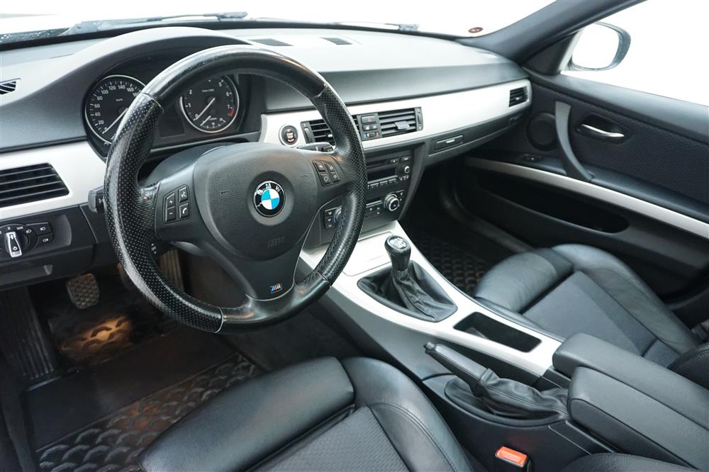 BMW 325 Comfort, Dynamic