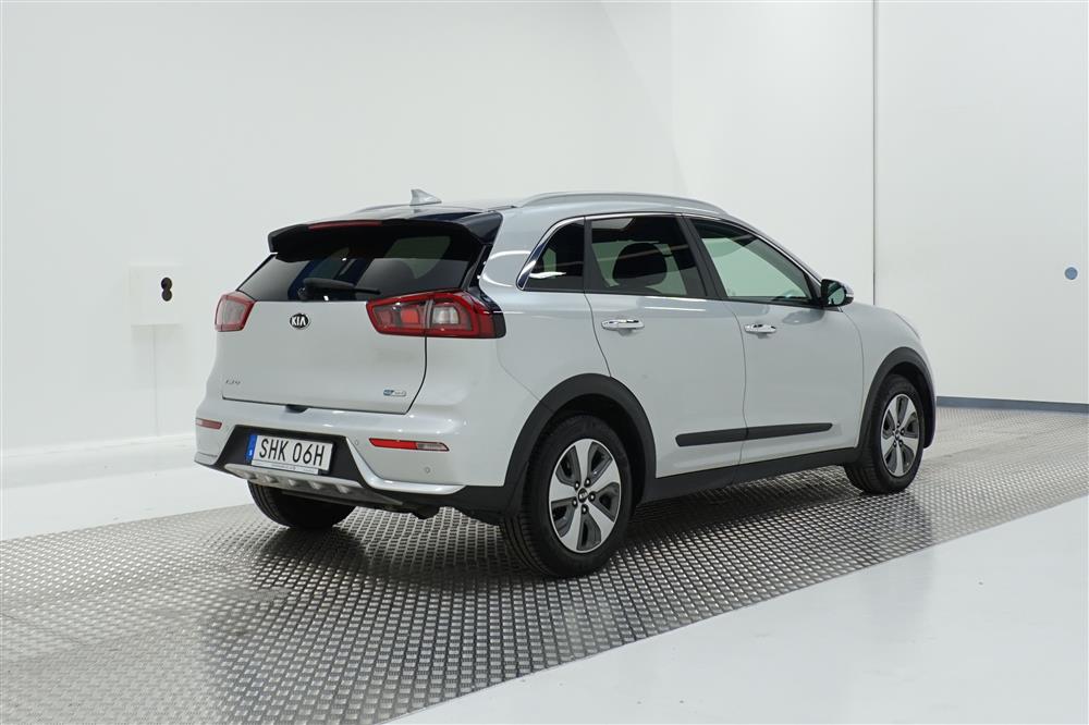 Kia Niro EX, GLS