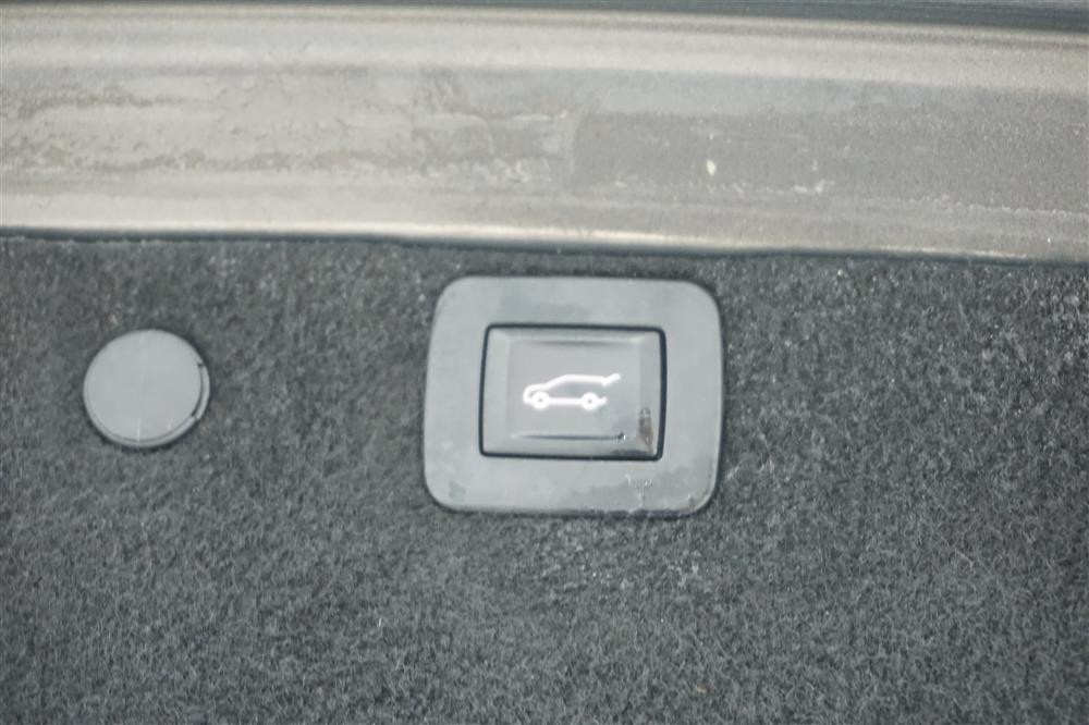 Opel Insignia ST 2.0 BiTurbo 195hk 4x4 Navigator Skinn Drag 