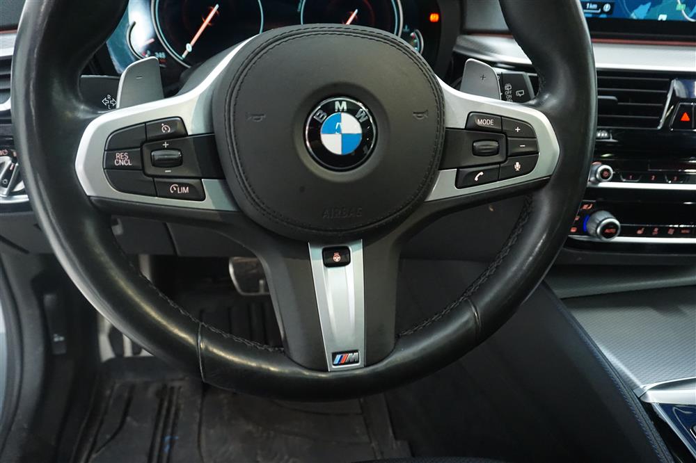 BMW 520 d xDrive M Sport Panorama 360° kamera Navi HiFi