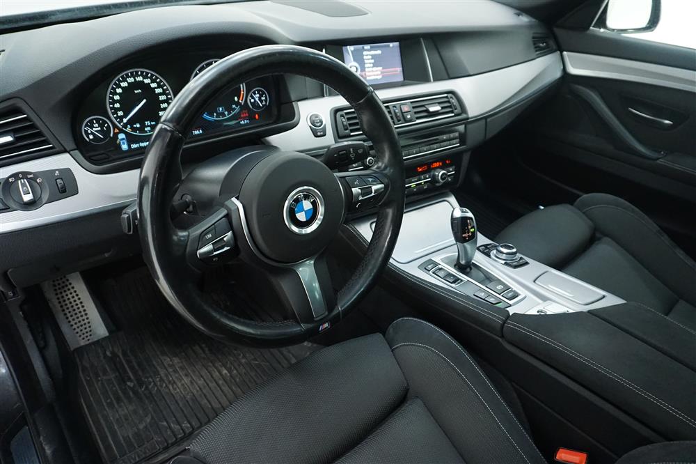 BMW 520d xDrive Touring 184hk M-Sport Pano HiFi Drag Välserv