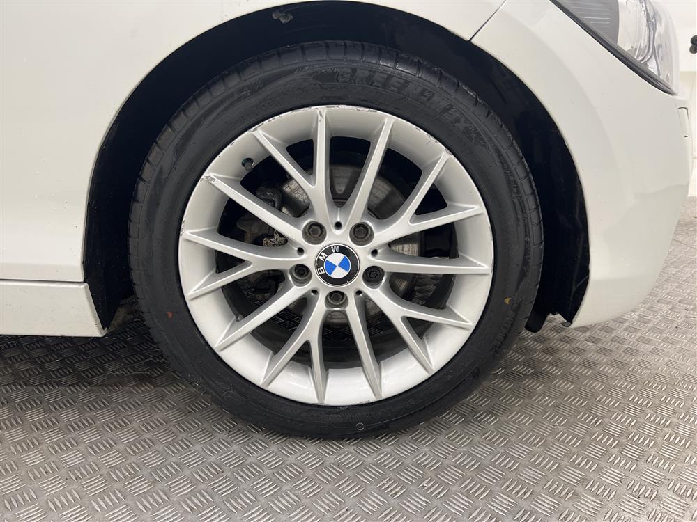 BMW 116i 5dr 136hk Sport line Låg Skatt Välservad