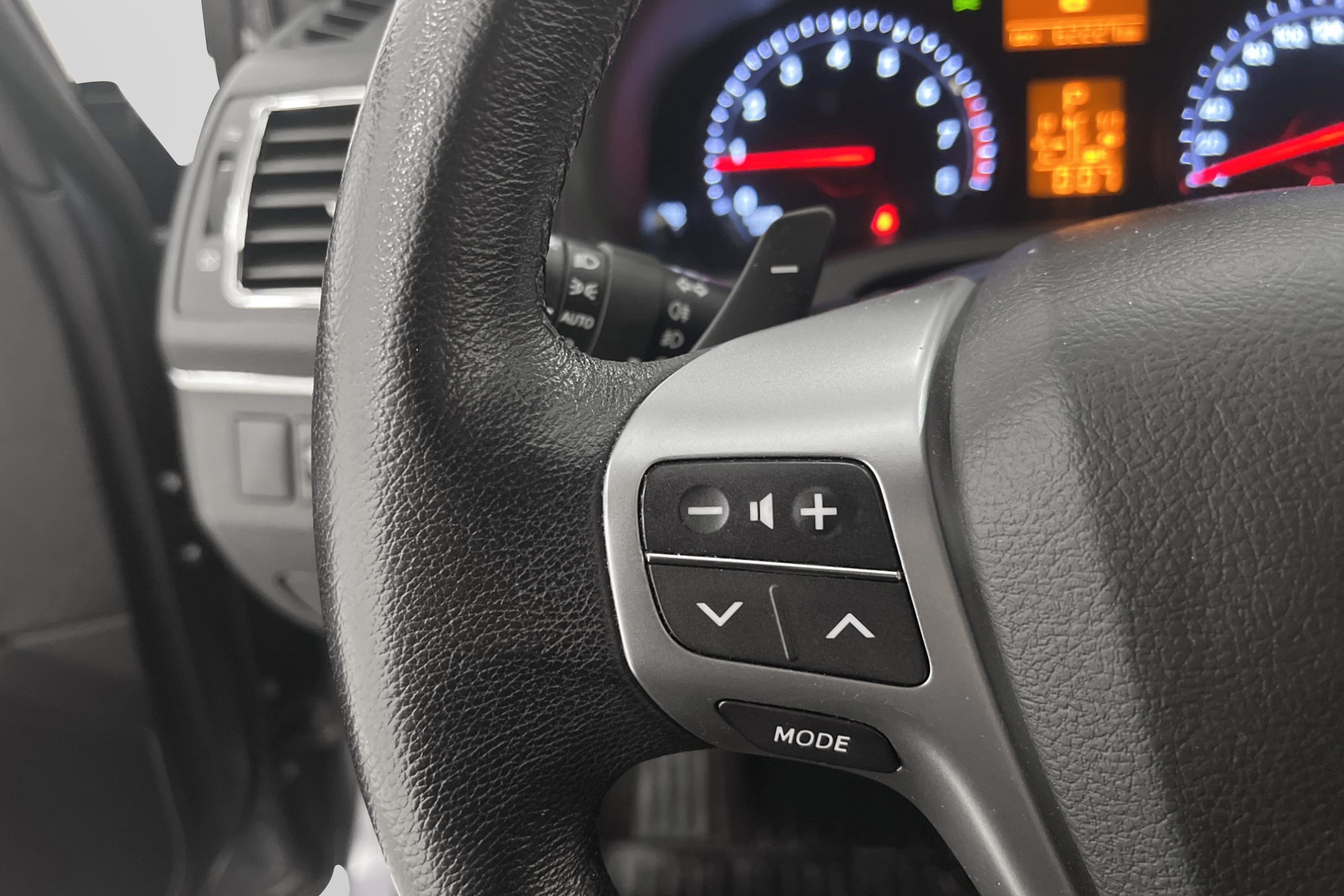 Toyota Avensis 1.8 Navigator  Backkamera 147hk