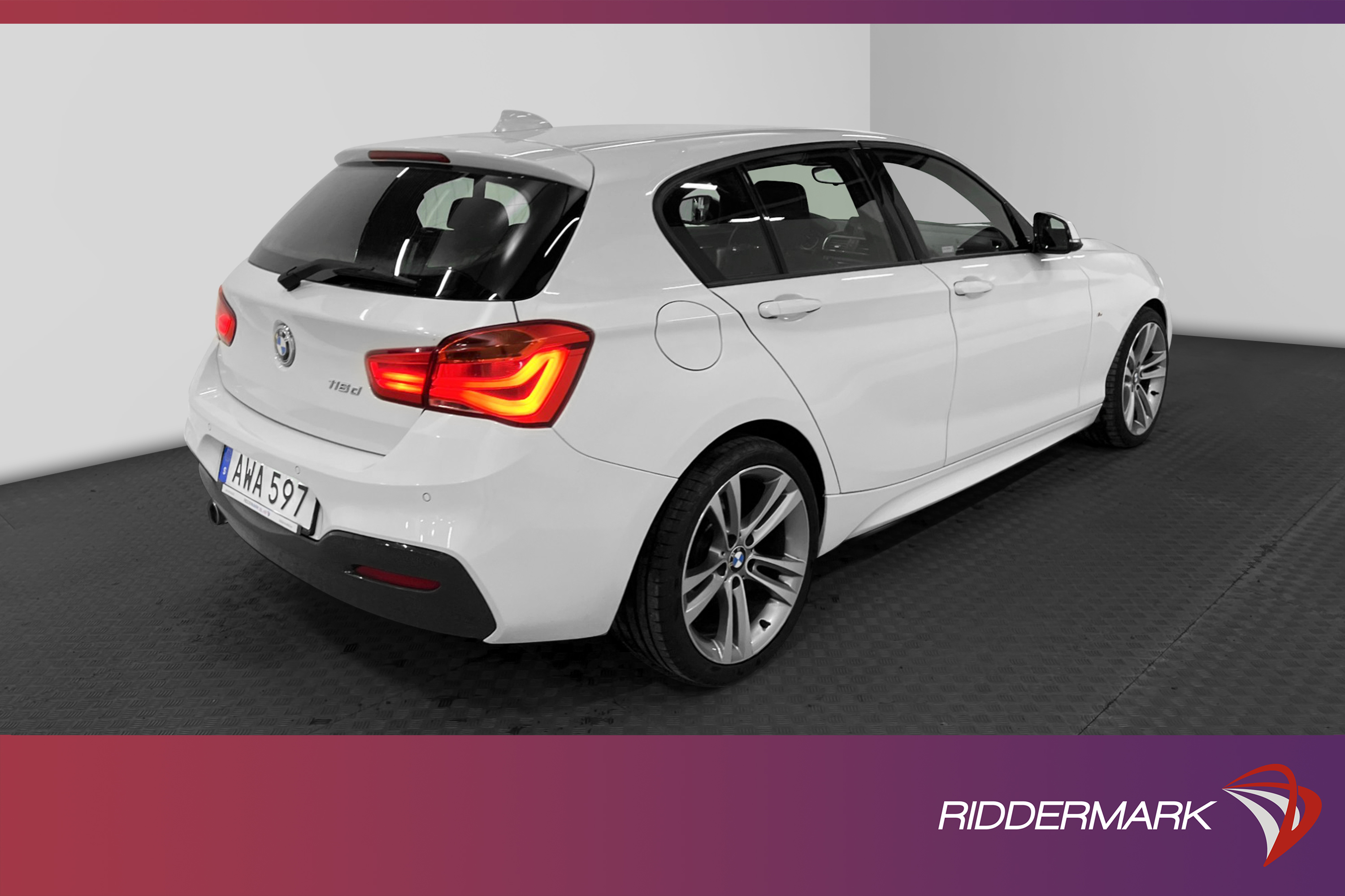 BMW 116 d 116hk M-Sport Alcantara P-sensorer Nyservad Eu6