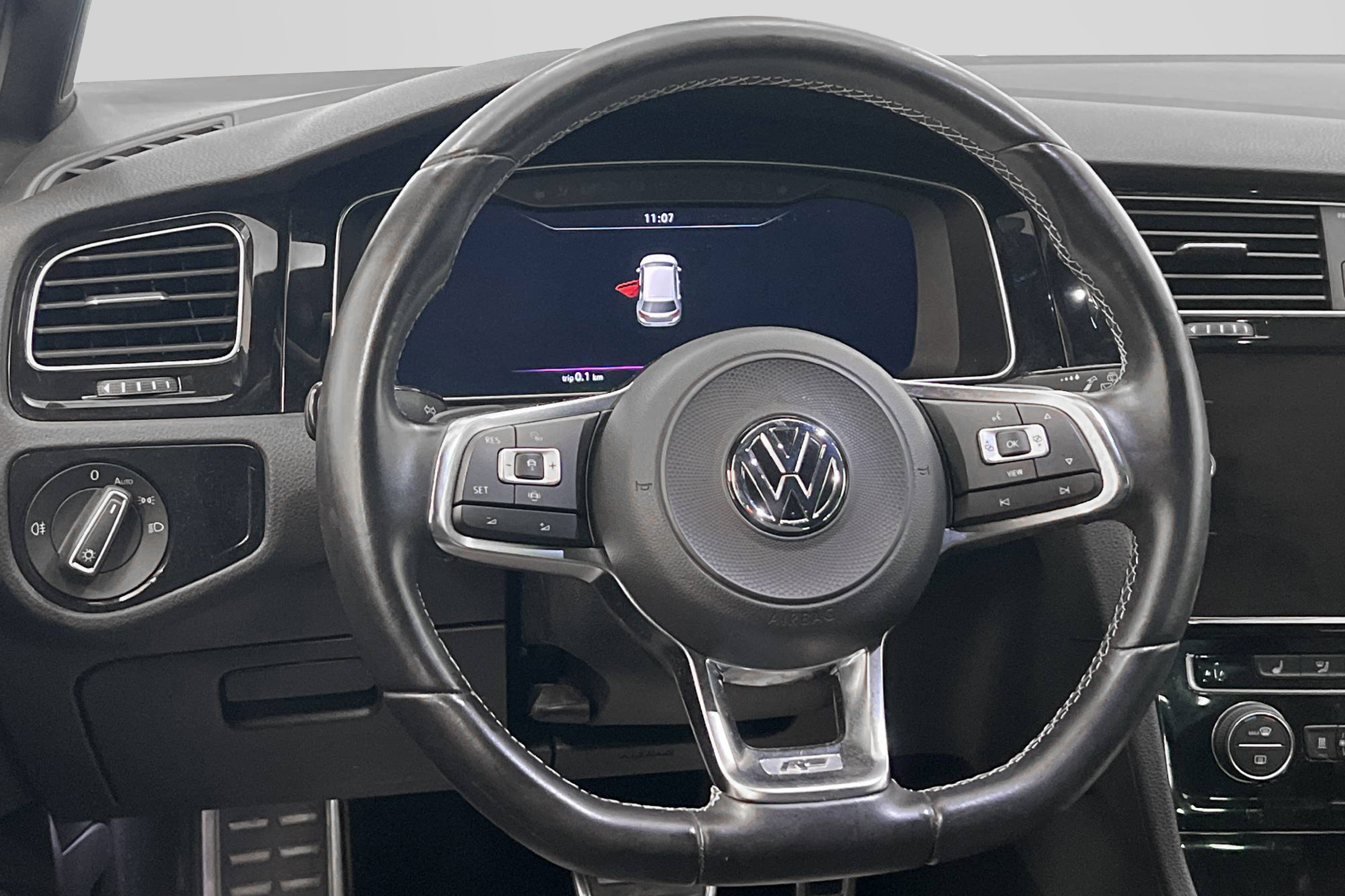 Volkswagen Golf 1.5 TSI DSG 150 hk R-Line Värmare Cockpit