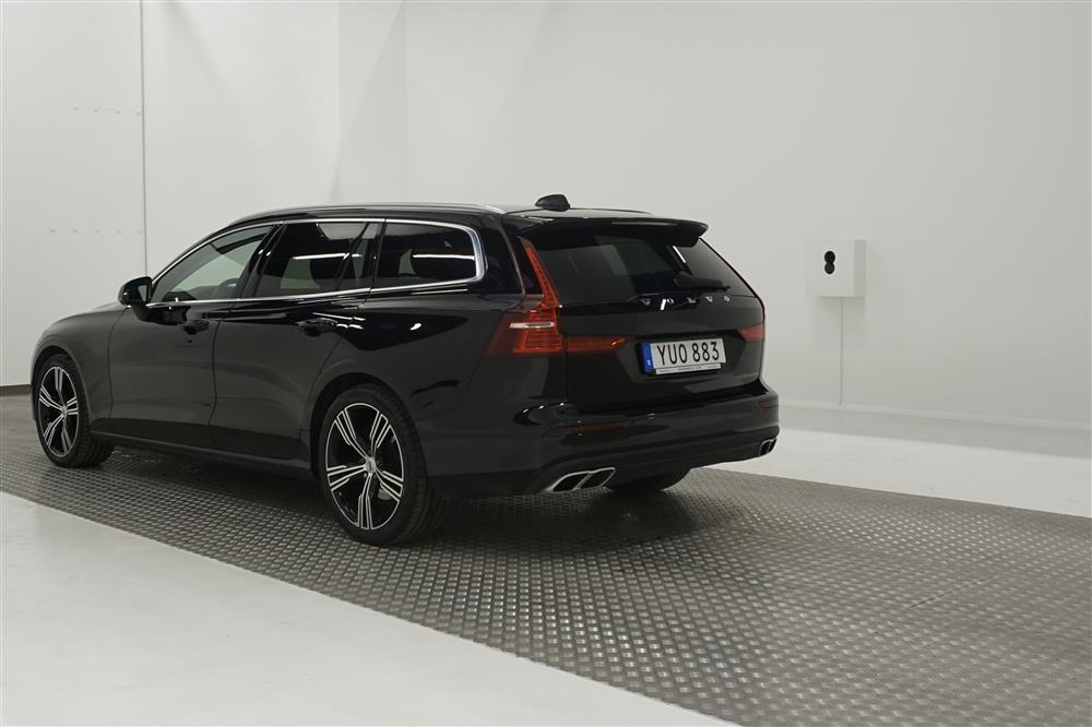 Volvo V60 Momentum