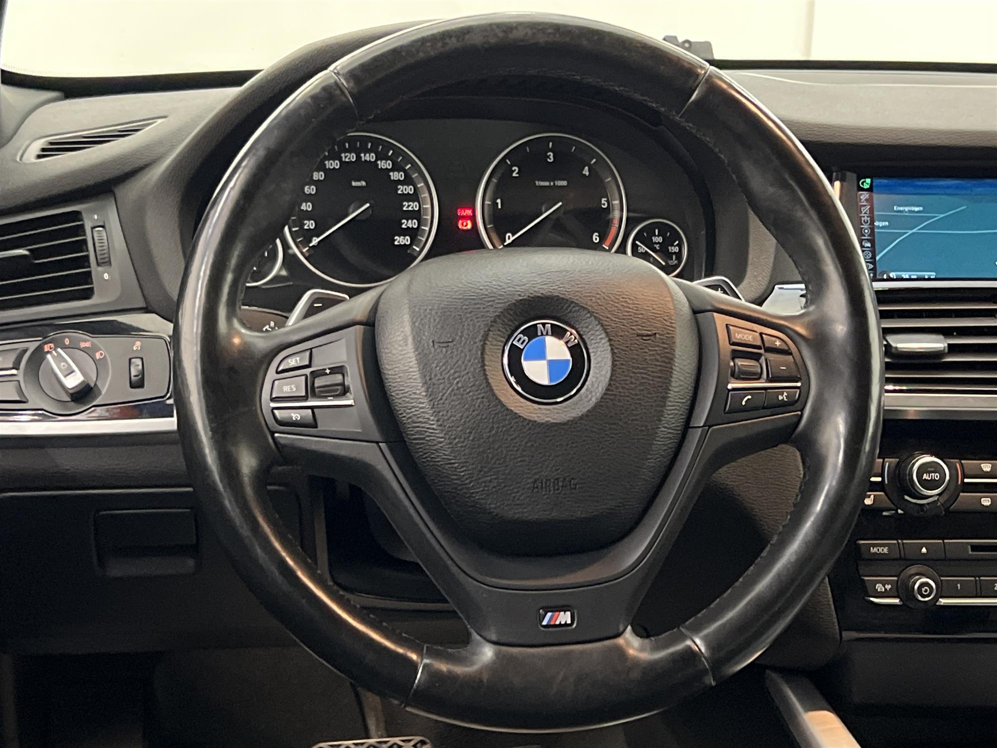 BMW X3 xDrive20d M-sport Värmare HiFi Navi Skinn Drag