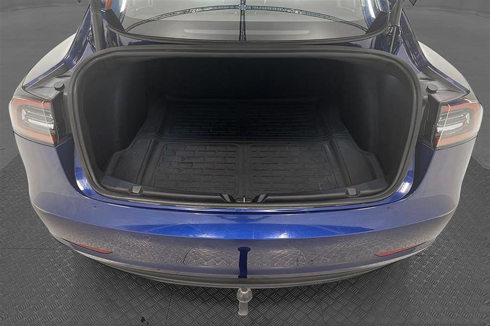 Tesla Model 3 Long Range AWD 440hk Drag Svensksåld Premium