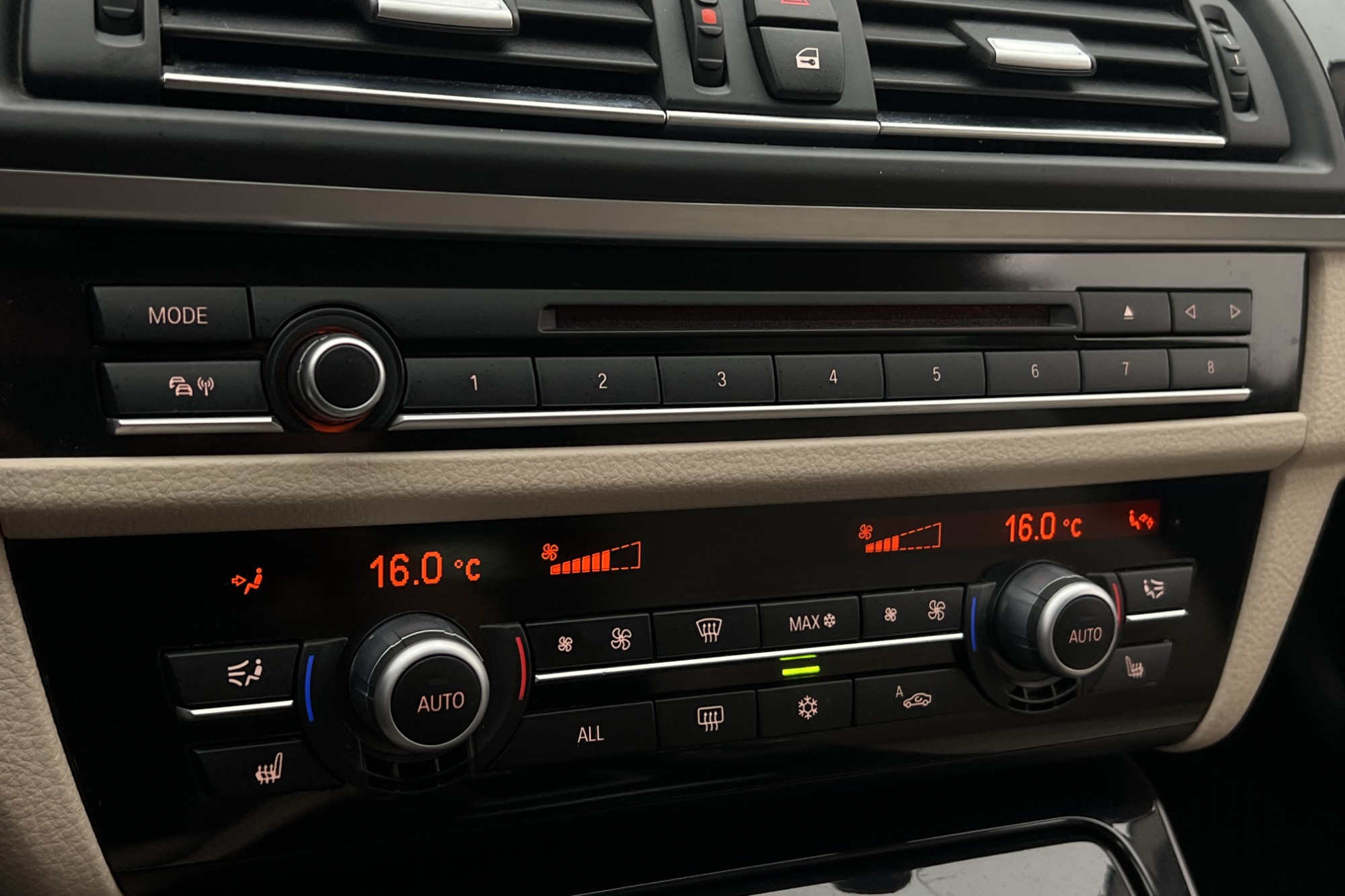 BMW 525 d Touring M-Ratt HiFi Komfortstolar Navi Välservad