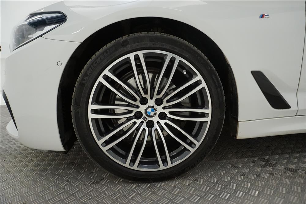 BMW 520d xDrive Touring, G31 (190hk)