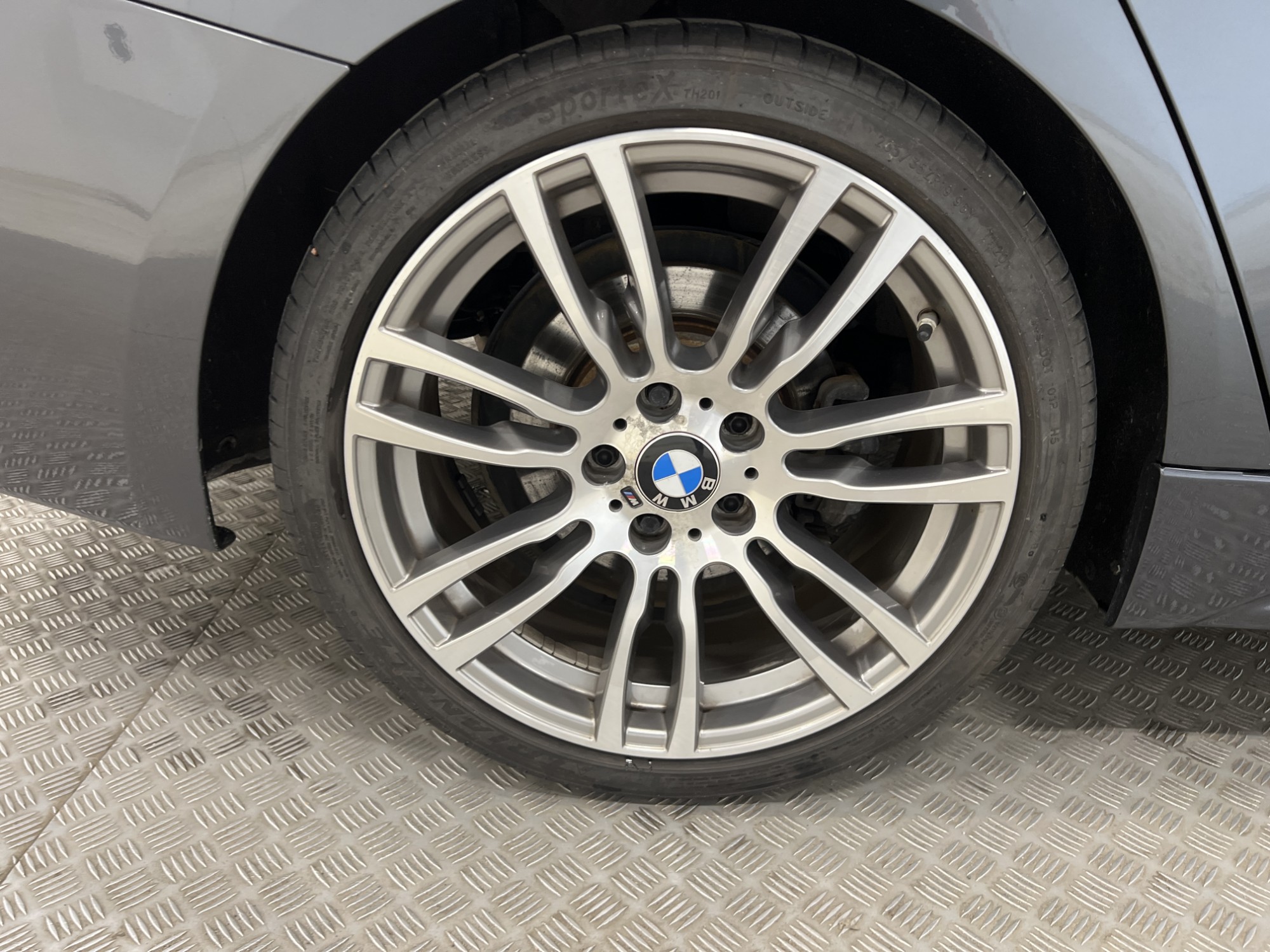 BMW 330e Sedan 252hk M Sport Taklucka H/K Navi