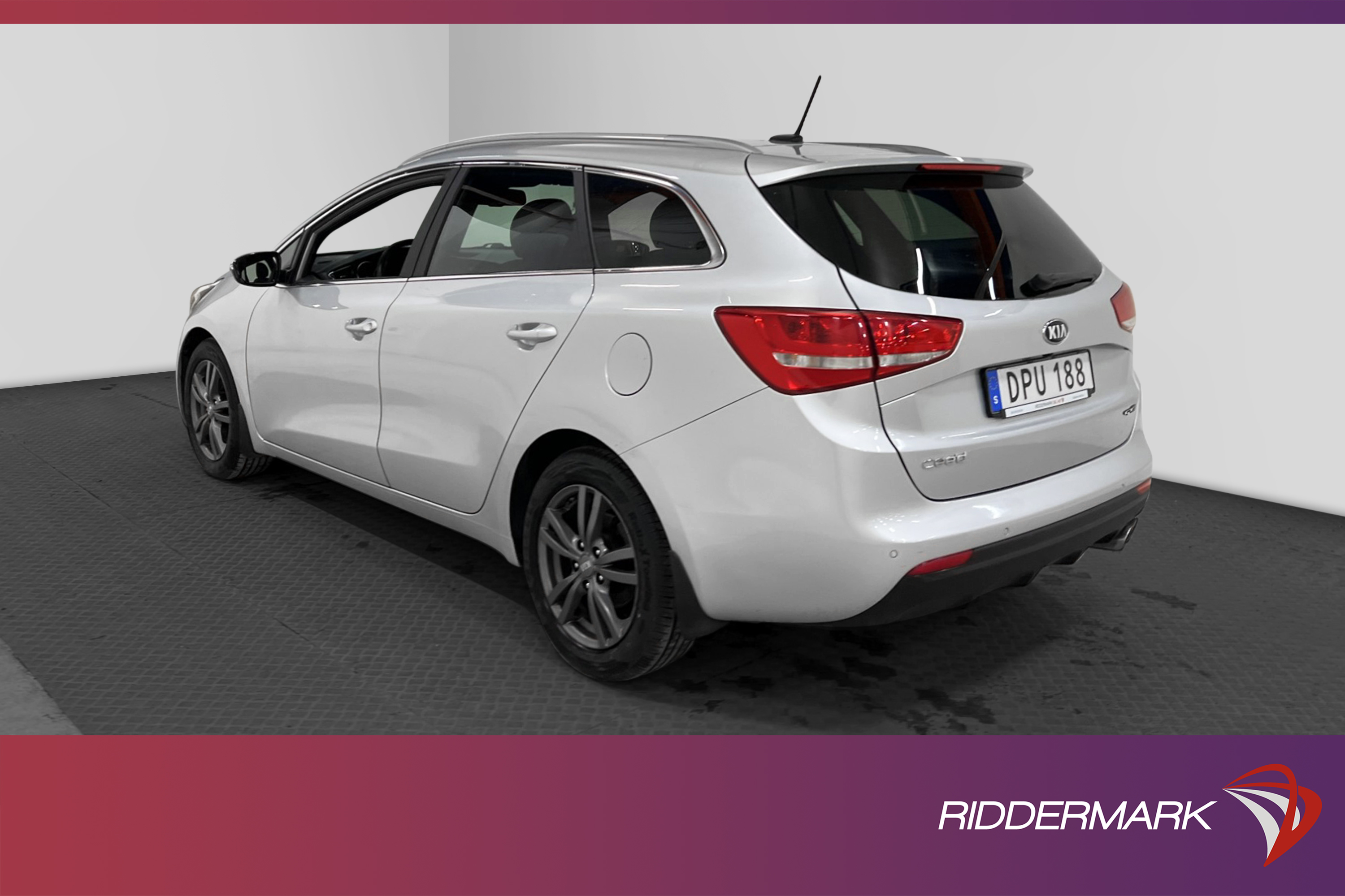 Kia Ceed SW 1.6 CRDi GT-Line B-kamera Navi Nyservad 136hk