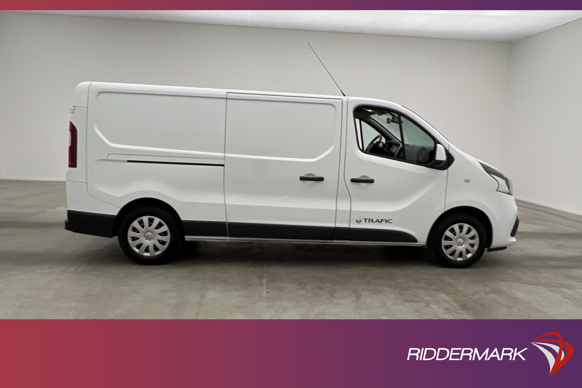 Renault Trafic L2 1.6 Värmare Dragkrok B-Kamera 3-Sits Moms