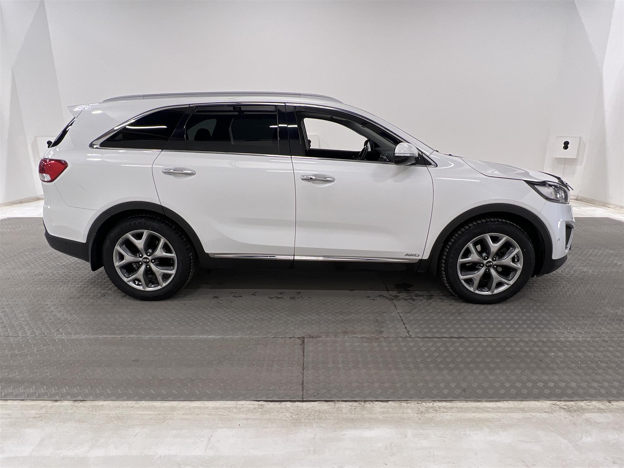 Kia Sorento AWD 200hk 7-SITS Pano Skinn Infinity *SE SPEC*