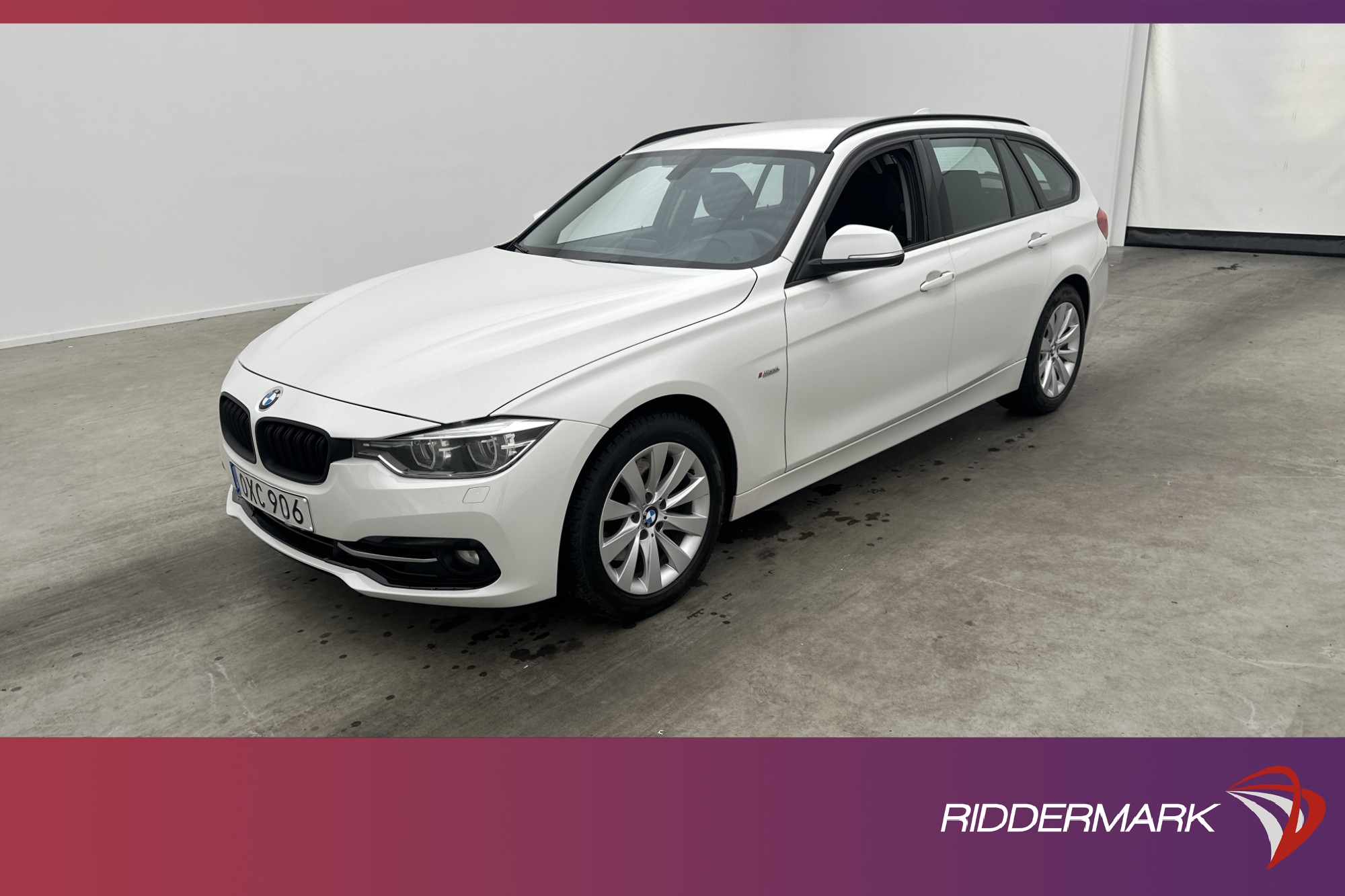 BMW 330 i Touring 252hk Sport line Sensorer Dragkrok