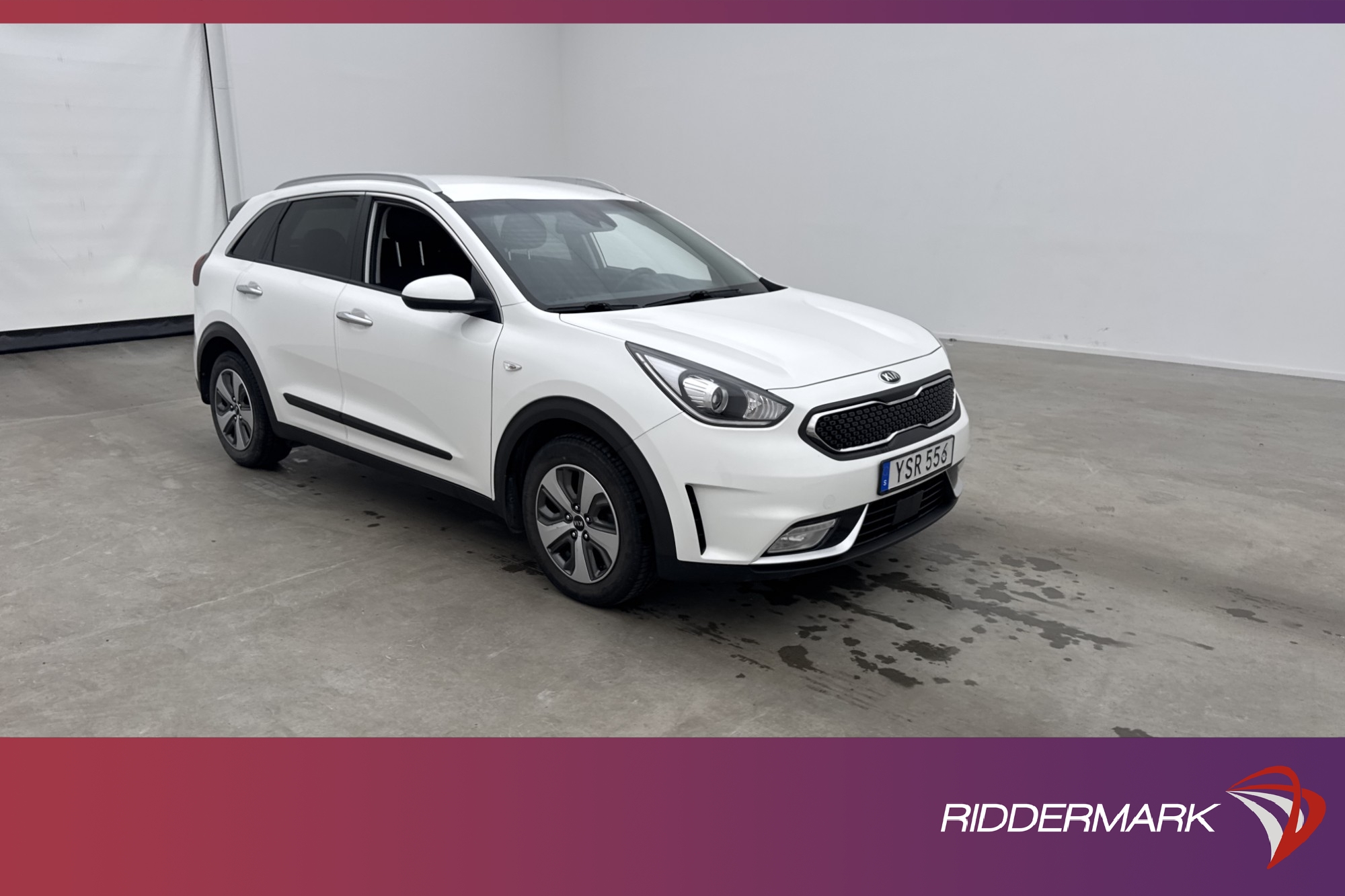 Kia Niro Hybrid Advance Plus Kamera Navi CarPlay Rattvärme