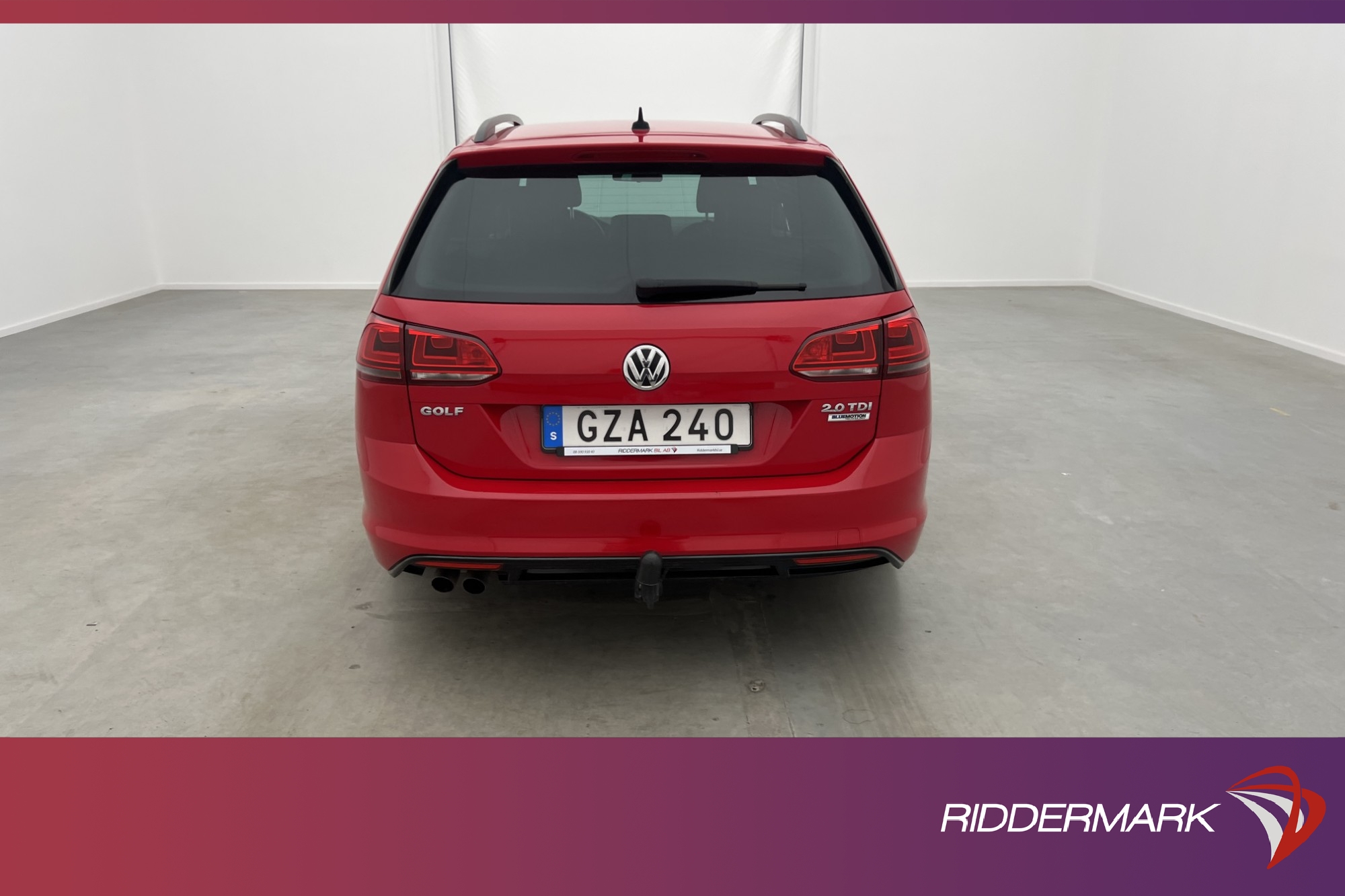 Volkswagen Golf 2.0 TDI 150hk R-Line D-värmare Kamera Drag