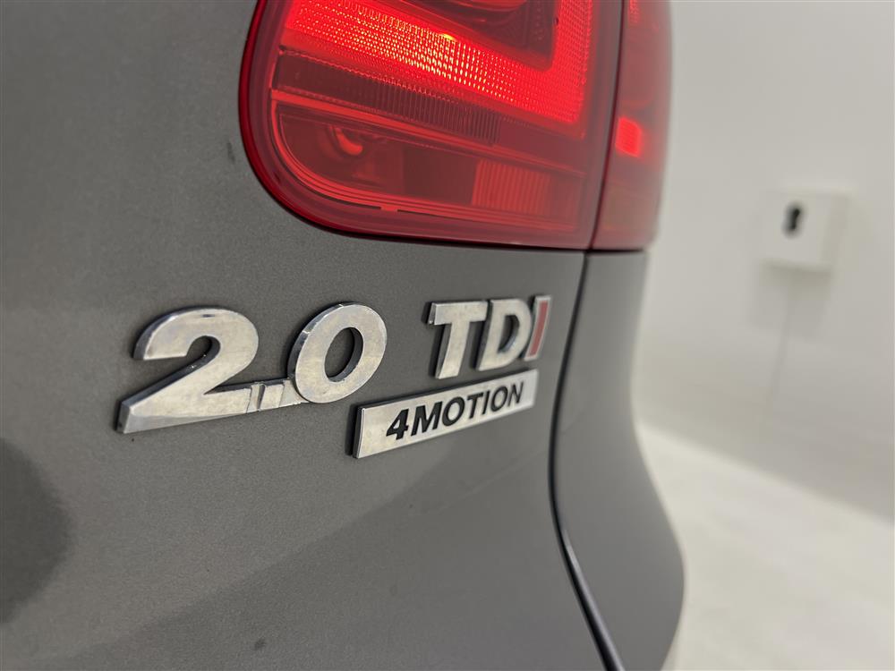 Volkswagen Tiguan TDI 4M 177hk R-line DVärmare Drag Nyservad