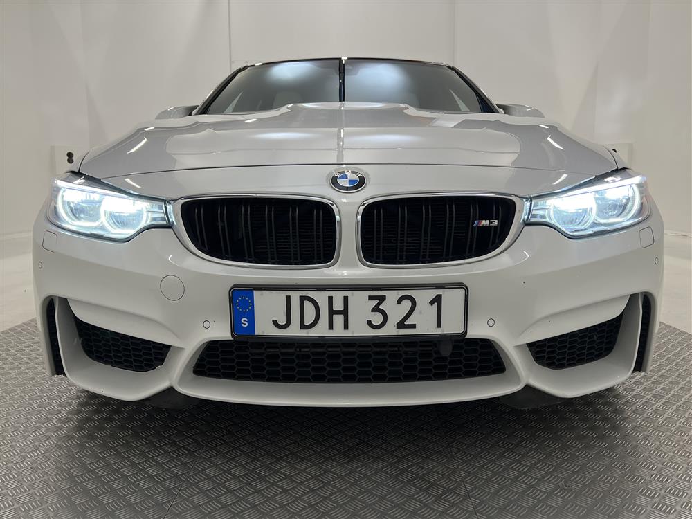 BMW M3 Sedan 431hk Kolfibertak  HUD H/K B-Kam Navi Keyless