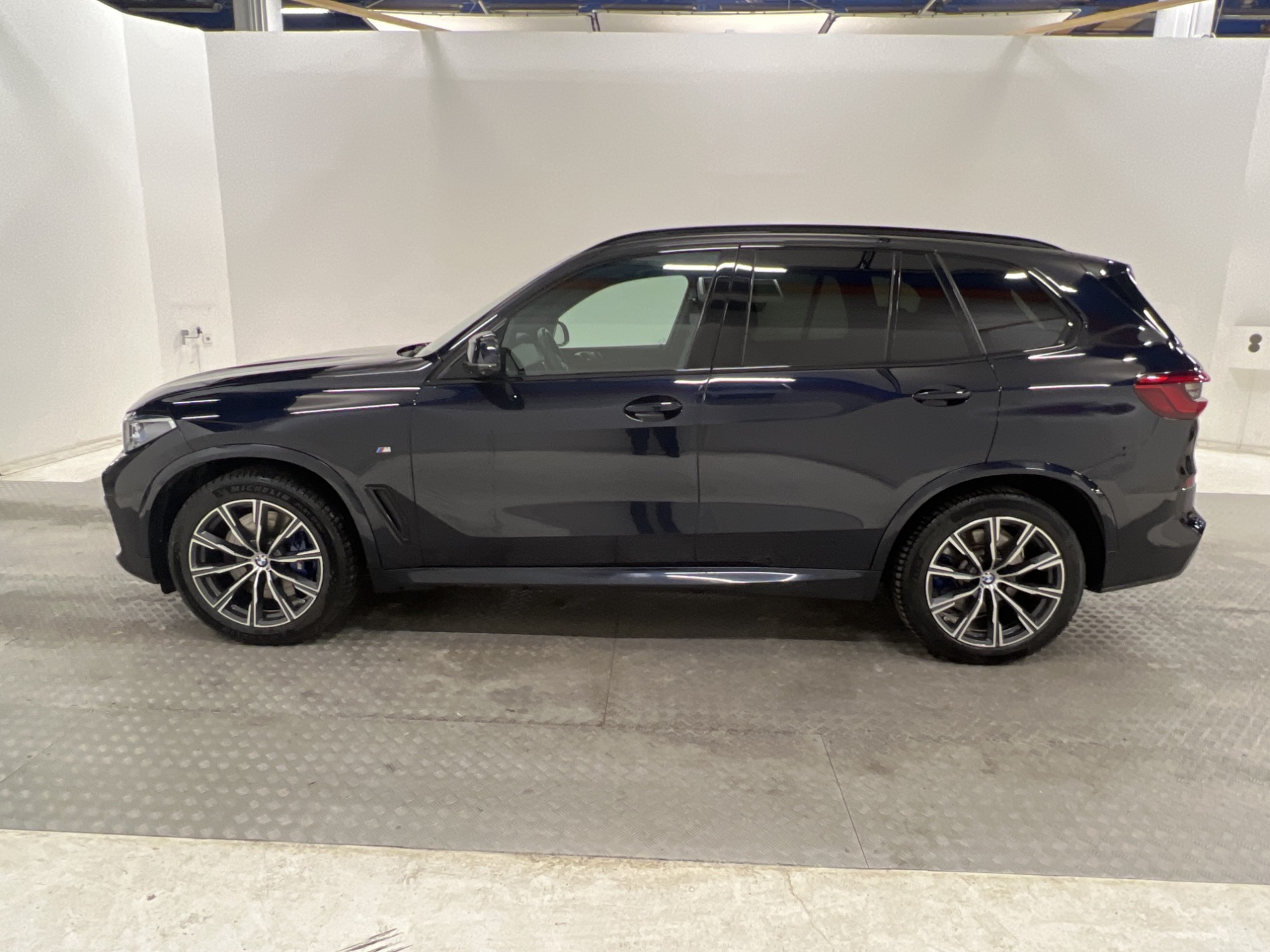 BMW X5 xDrive30d Innovation Panorama Värmare B&W SE SPEC