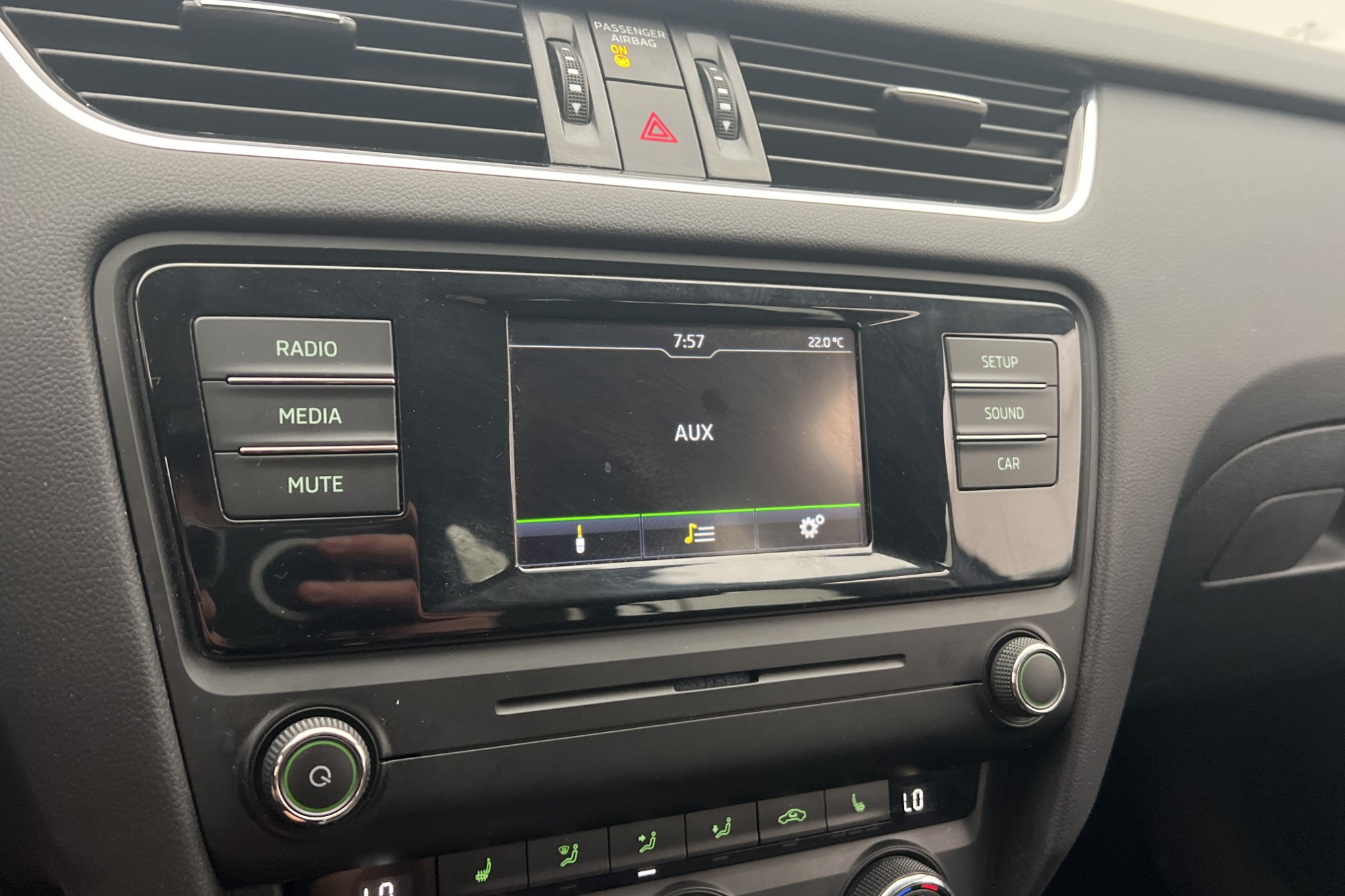 Škoda Octavia Kombi 1.0 TSI 115hk Värmare CarPlay  