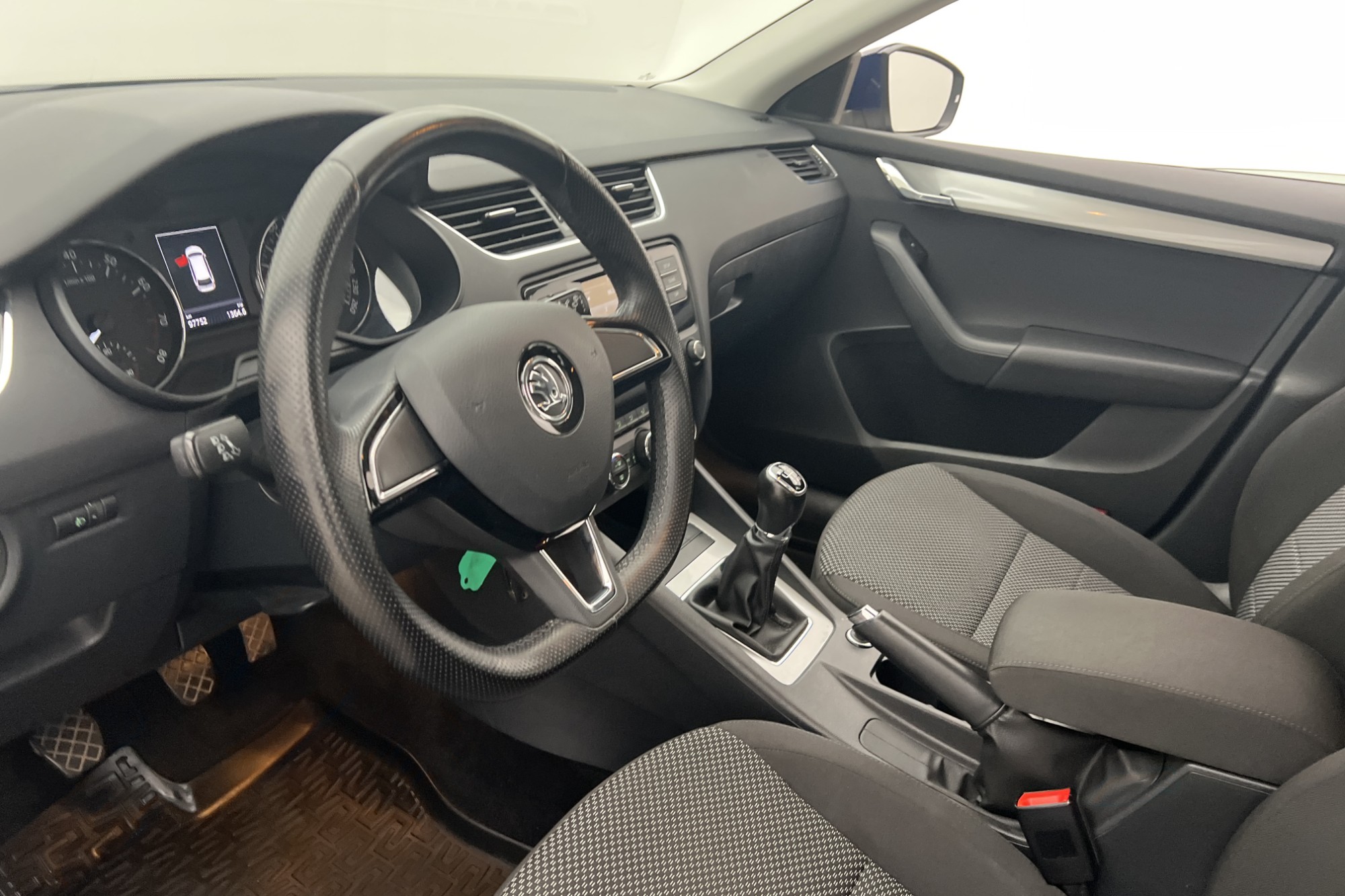 Škoda Octavia Kombi 1.0 TSI 115hk Värmare CarPlay  