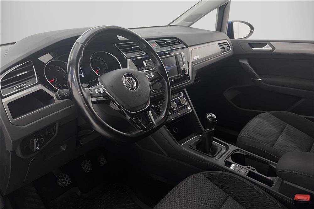Volkswagen Touran 110hk 7-sits Backkamera Drag 2-Brukare