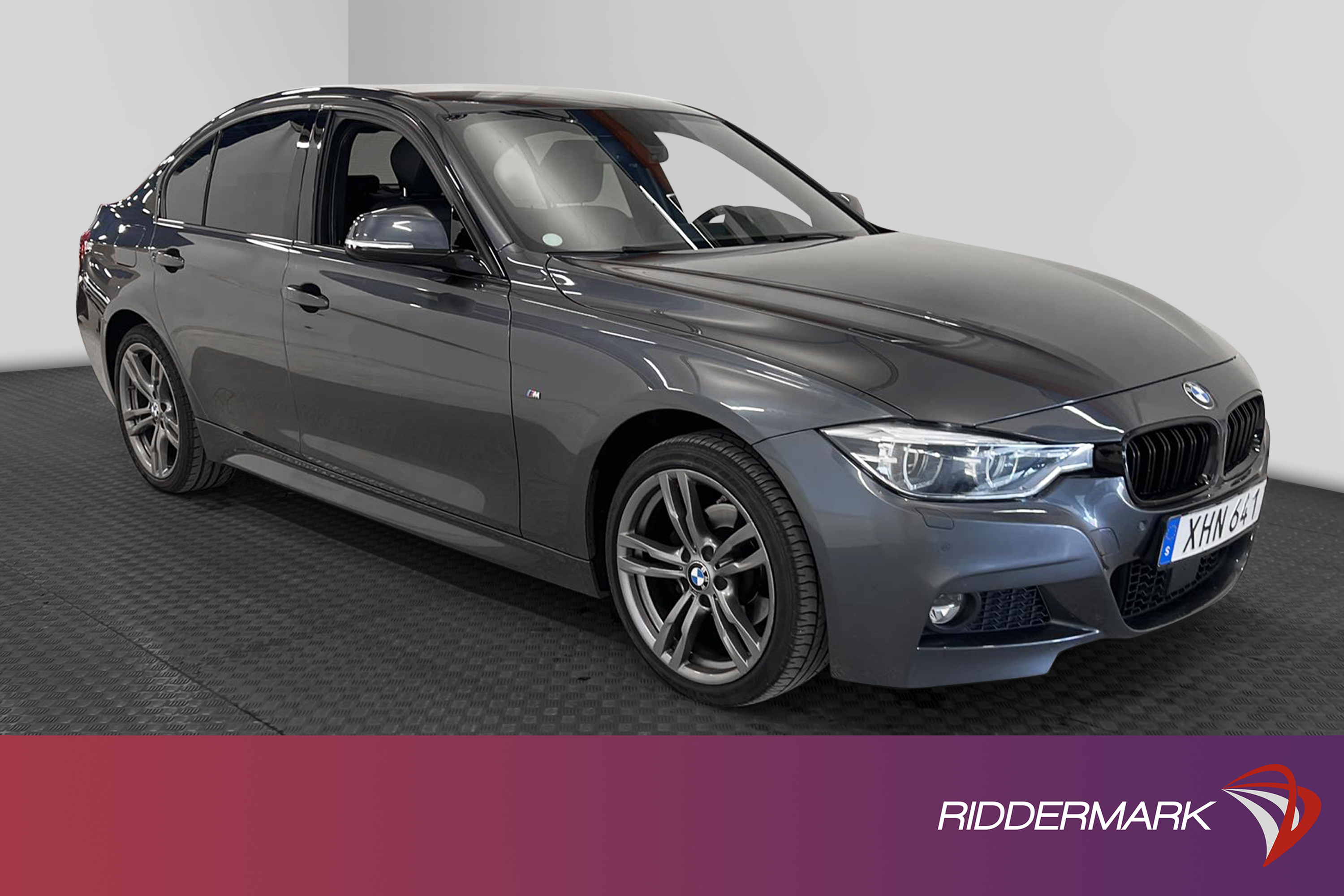 BMW 320i xDrive M Sport Kamera Drag Skinn Keyless Navigation