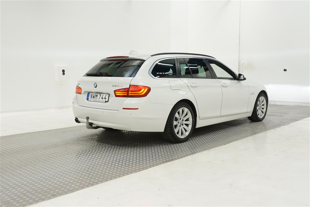 BMW 520d xDrive Touring 190hk M-värme Drag PDC 0.51l/mil