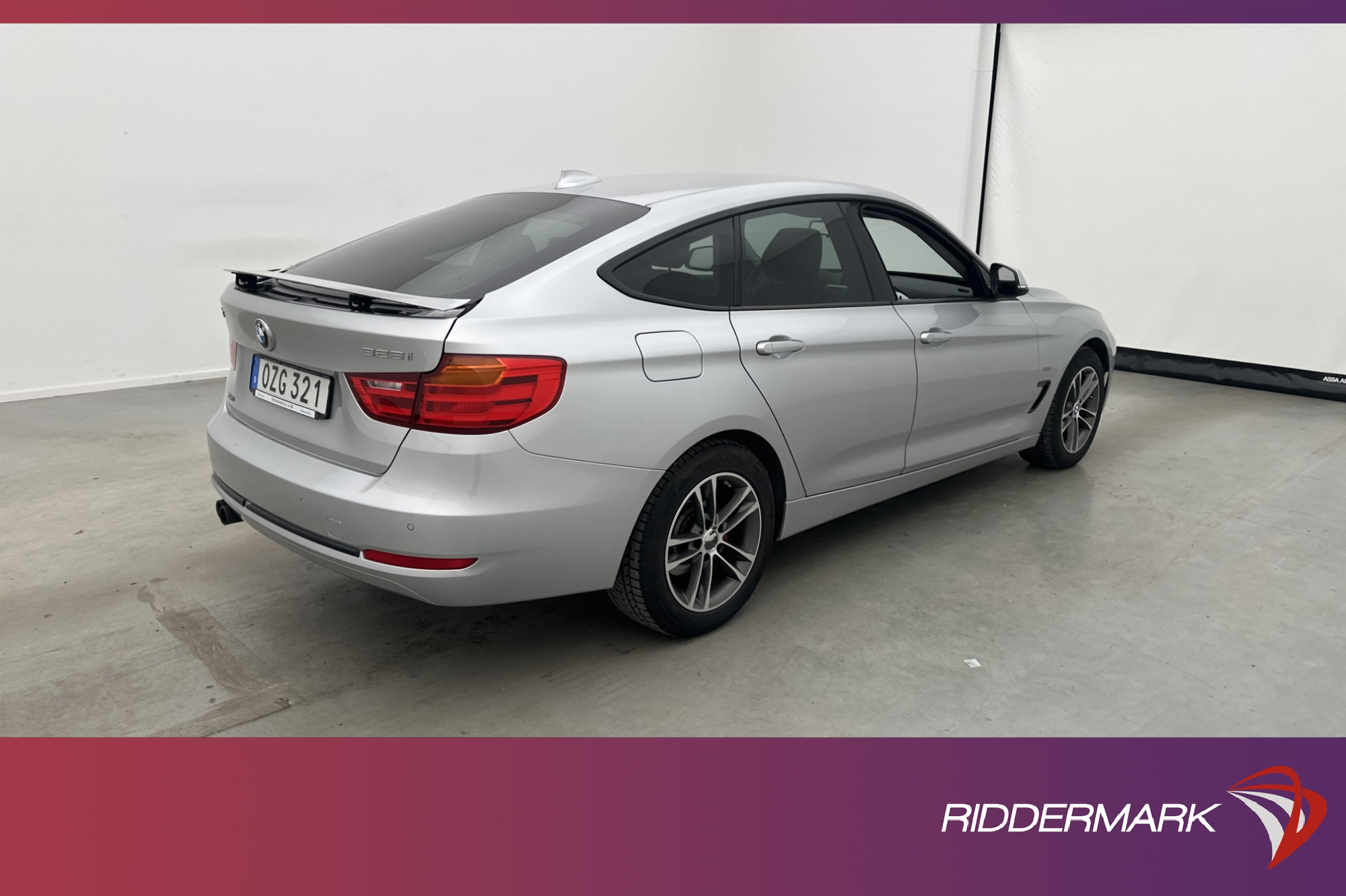 BMW 328 i xDrive GT Sport Line Navi Skinn Drag HiFi 