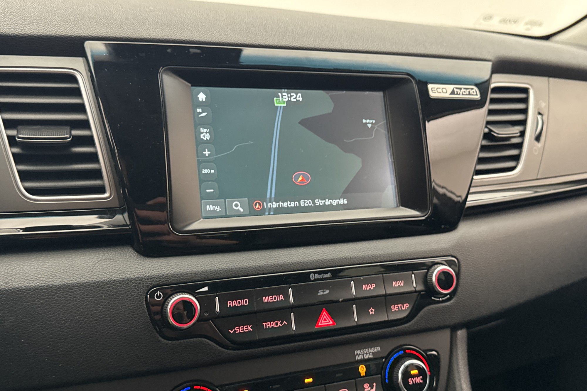 Kia Niro Hybrid Advance Plus Kamera Navi CarPlay Rattvärme