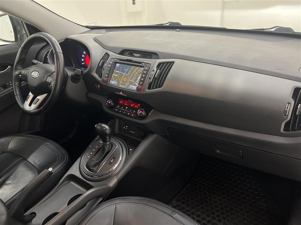 KIA Sportage 2.0 CRDi 184hk AWD Pano Navi Skinn B-Kam PDC