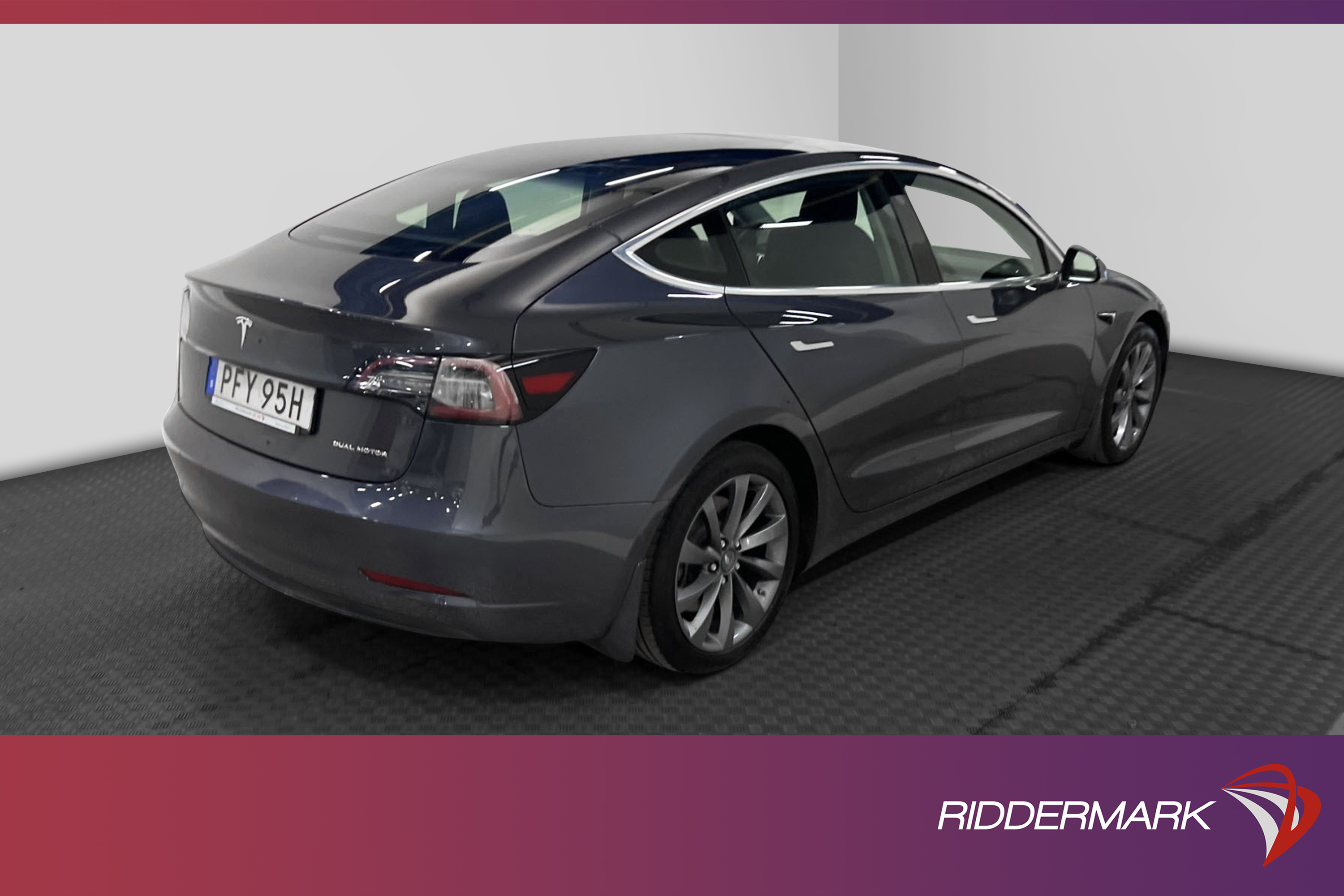 Tesla Model 3 Long Range AWD 440hk Svensksåld Acc boost