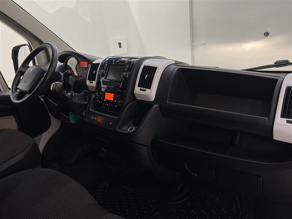 Peugeot Boxer 2.2 HDI L2 Kamera Värmare Dragkrok Moms 