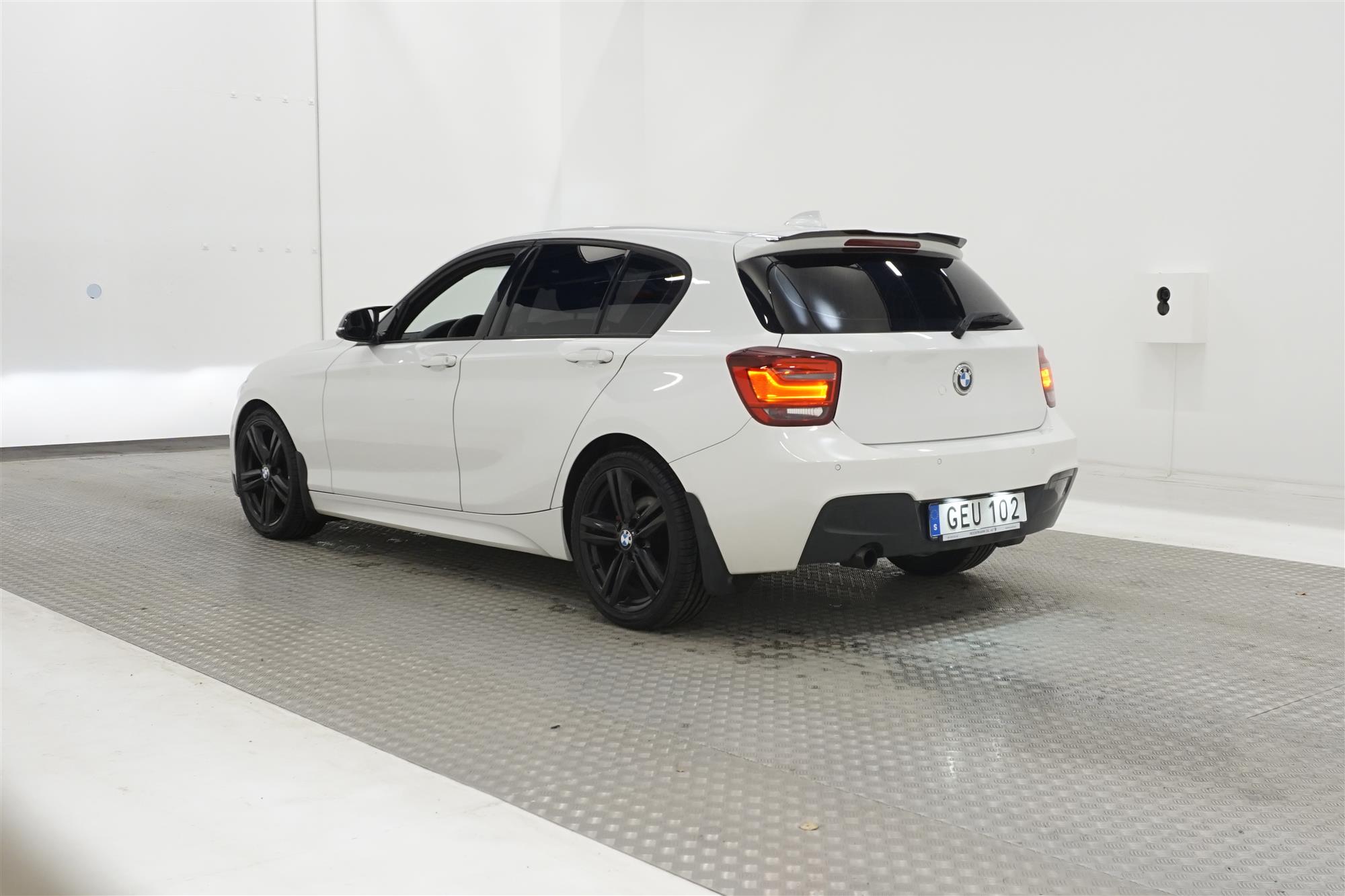 BMW 116i 136hk M Sport P-sensorer Nyservad 0.55l/mil