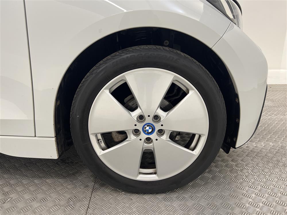 BMW i3 60Ah 170hk Comfort Snabbladdning Värmepump Nyservad