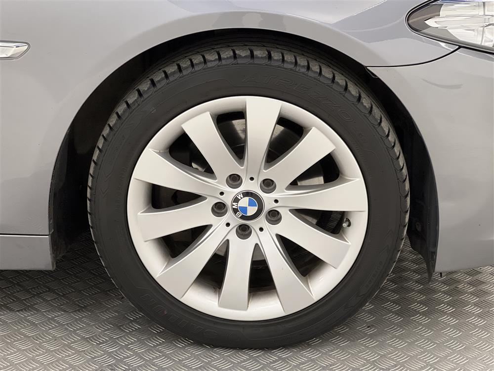 BMW 520d xDrive F11 184hk Navi PDC Skinn Nyservad