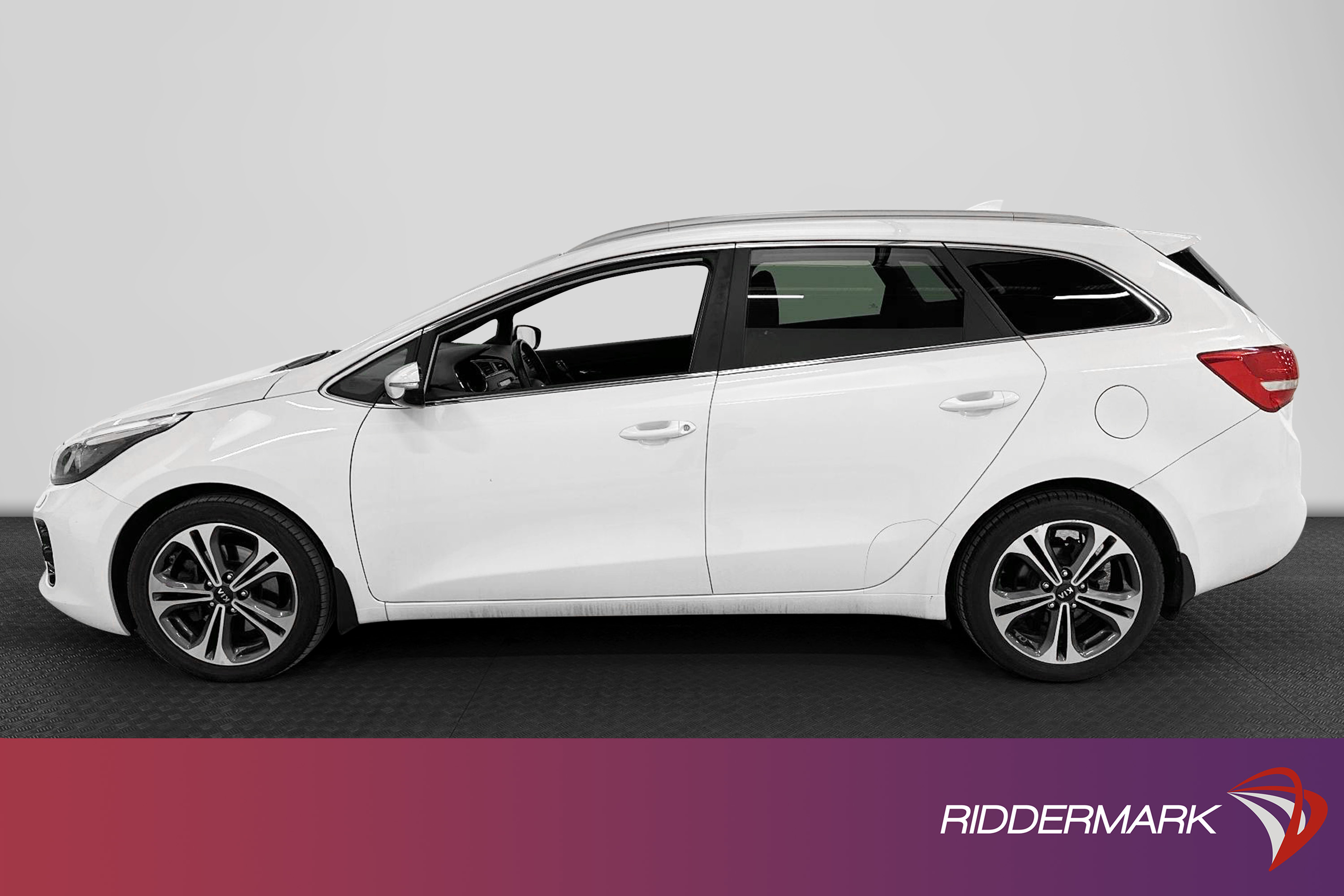 Kia cee'd 1.6 136hk GT-Line B-kamera Rattvärme Navi