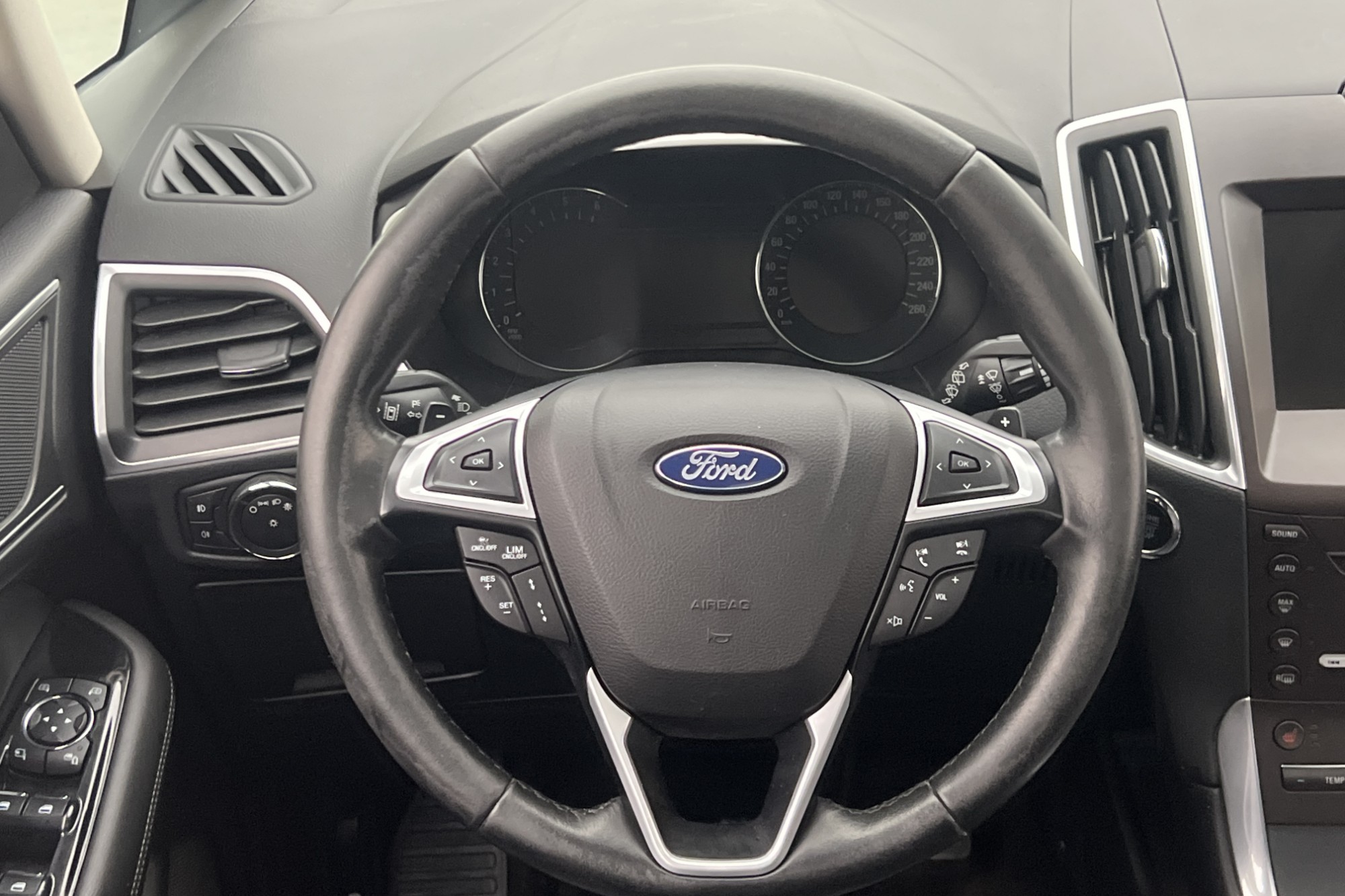 Ford S-Max AWD 180hk Business Pano Navi Skinn Sensorer Drag